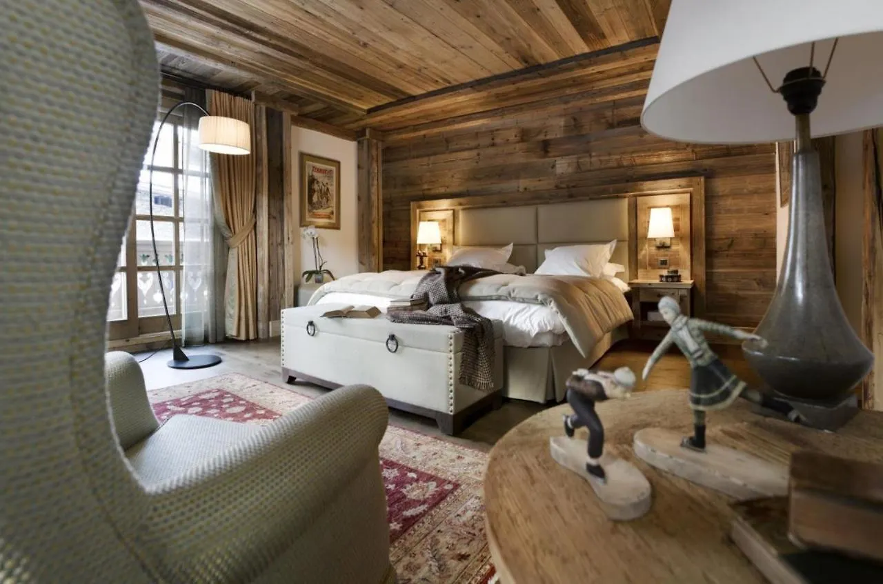 Chalet Ormello Hotel Courchevel Campsite